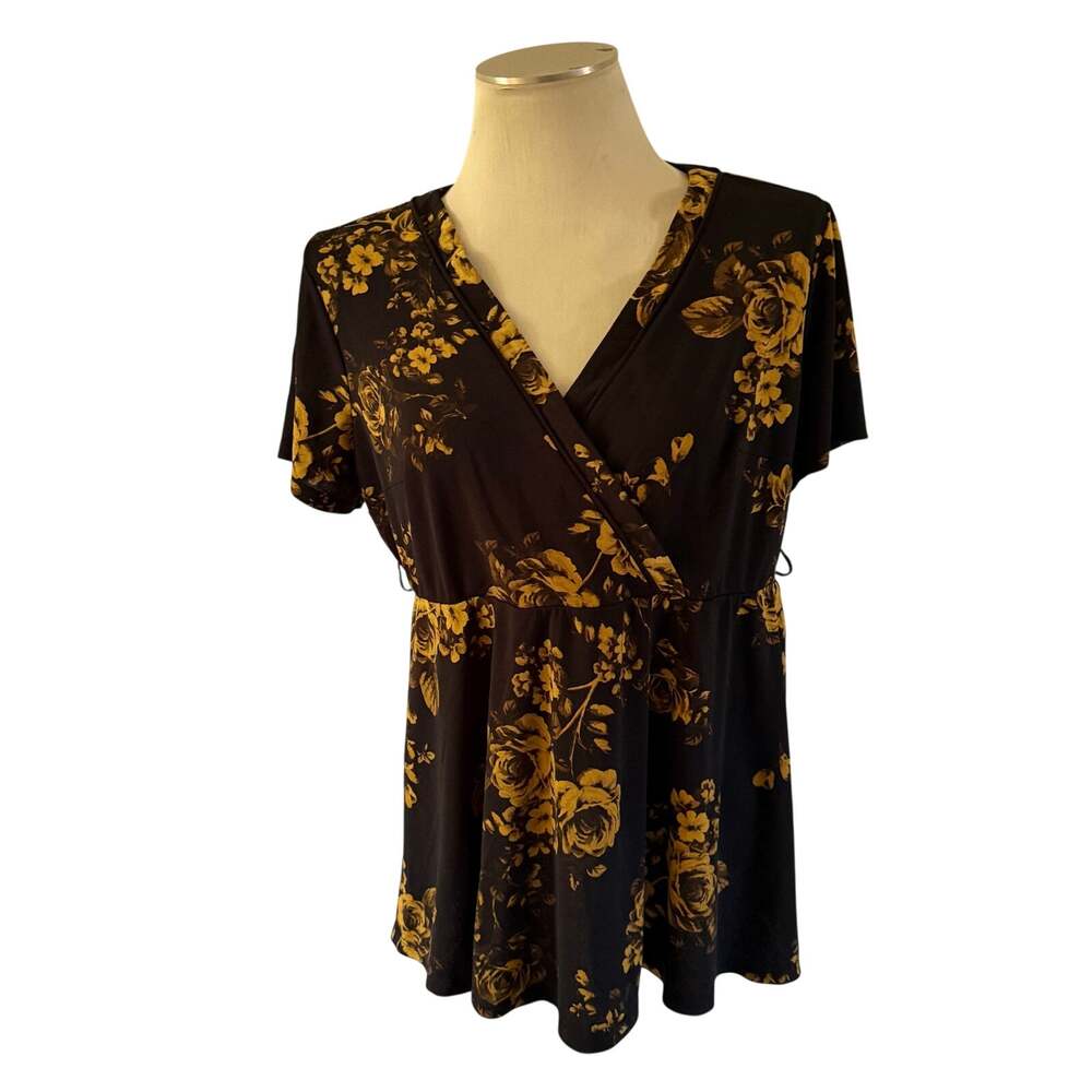 Torrid Black Yellow Floral Babydoll Wrap Blouse Plus Size 1X Whimsygoth Fairy